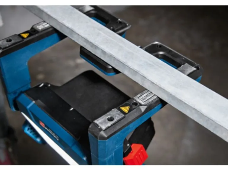 Bosch Professional Akku-LED-Scheinwerfer PRO GLI18 V-5000