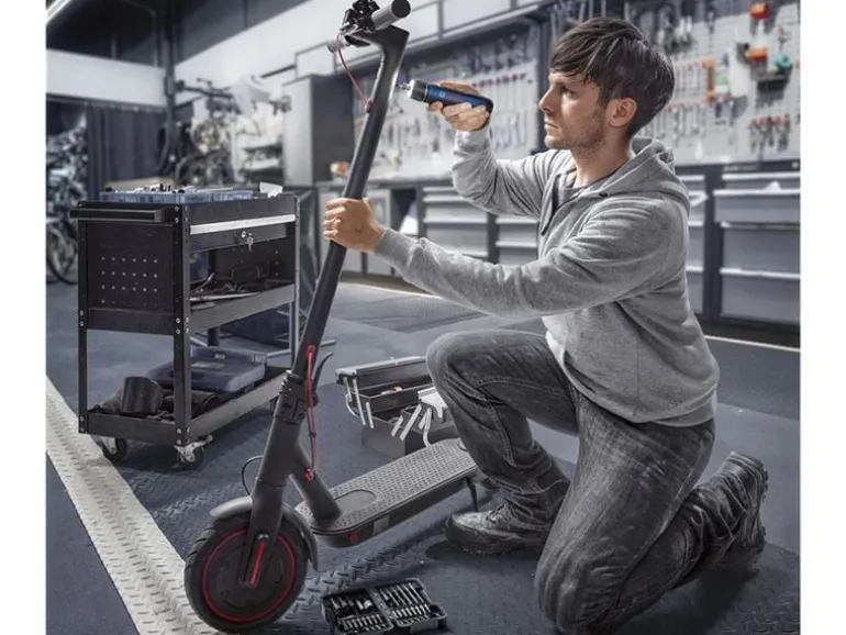 Bosch Professional Akku-Schrauber GO