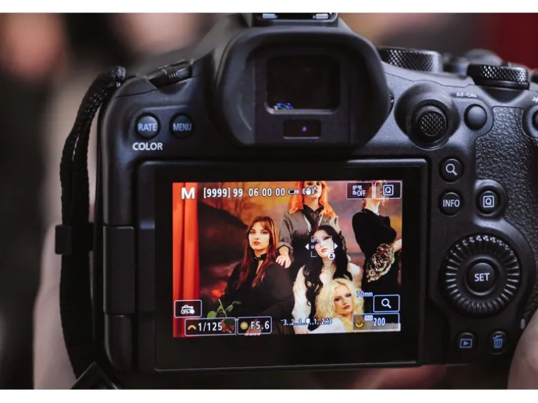 Canon Fotokamera EOS R6 Mark III