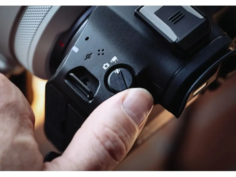 Canon Fotokamera EOS R6 Mark III
