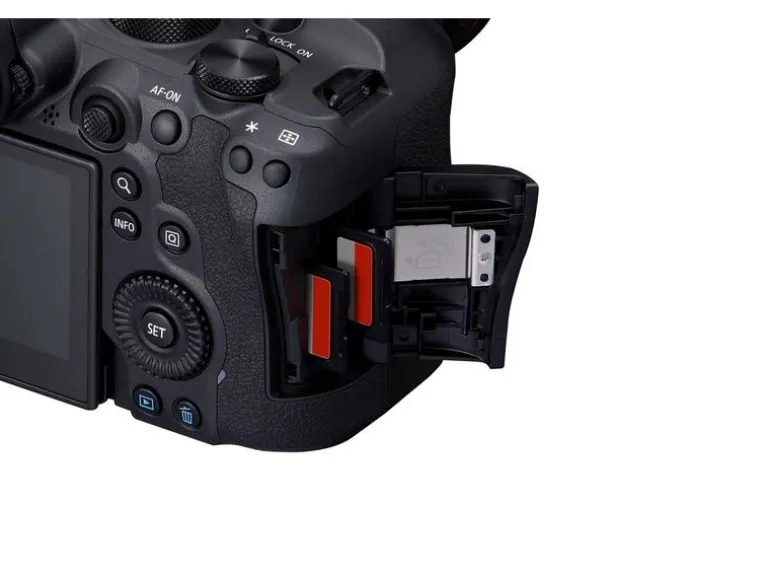 Canon Fotokamera EOS R6 Mark II Kit RF 24-105 STM