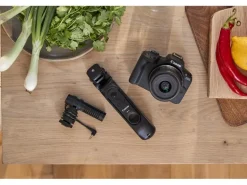 Canon Fotokamera EOS R50 + RF-S 18-45 + RF 75-300 Schwarz
