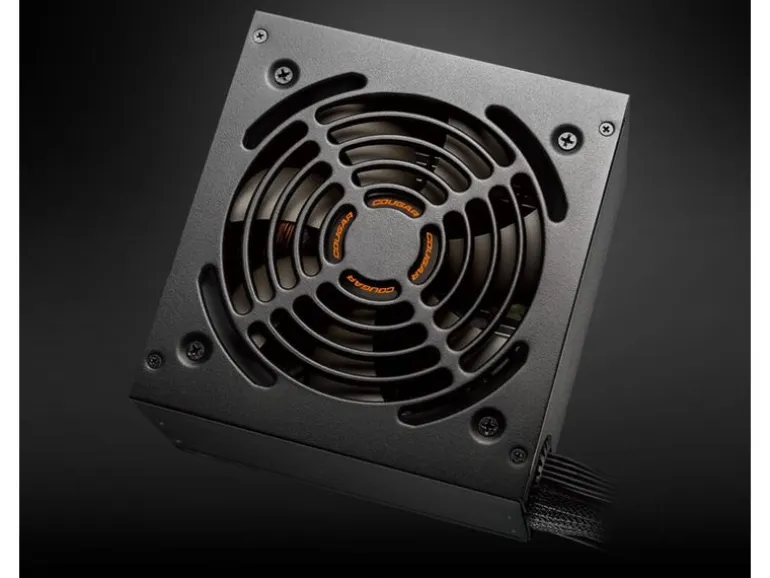 Cougar ATLAS 750 W