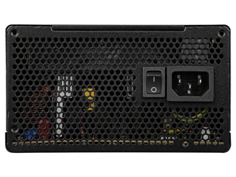 Cougar Atlas 750 W