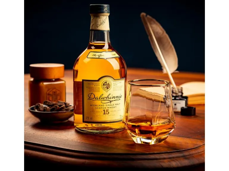 Dalwhinnie Whisky Highland Single Malt 15 Jahre 0.7 l