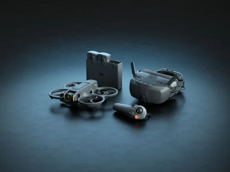DJI Multikopter Avata 2 Fly Smart Combo Drei Akkus (C1 | CE)