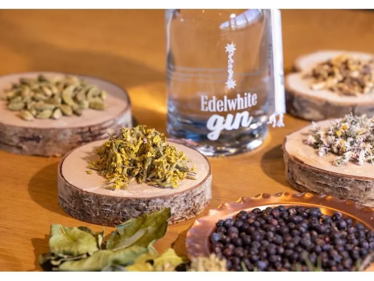 Edelwhite London Dry Gin 0.5 l