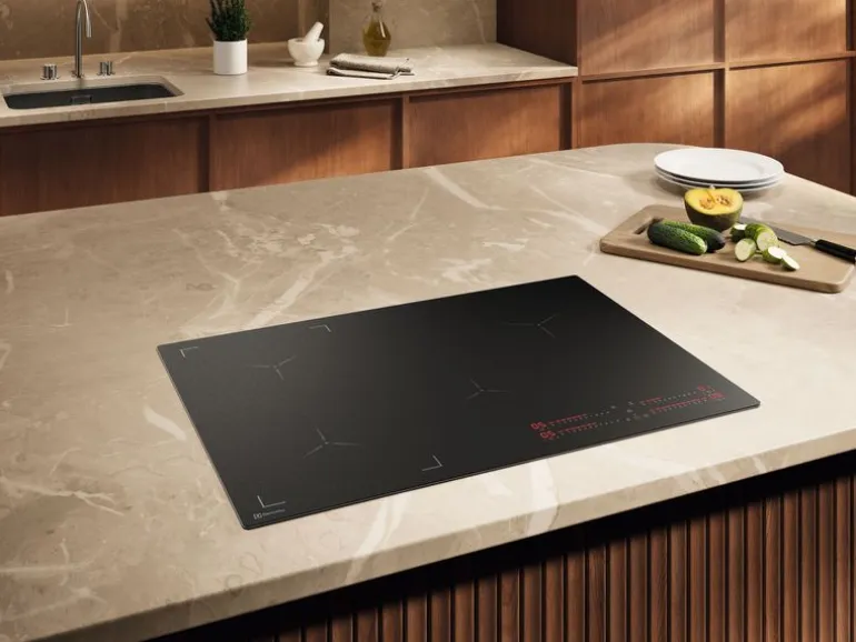 Electrolux Induktionskochfeld mit Abzug GK69TSIBSO