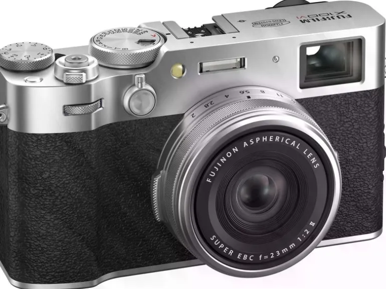 Fujifilm Fotokamera X100VI Silber