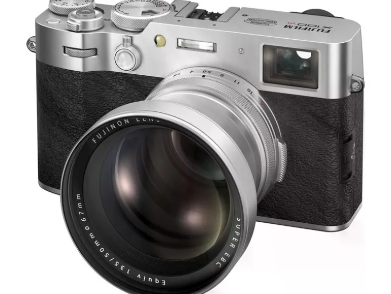 Fujifilm Fotokamera X100VI Silber