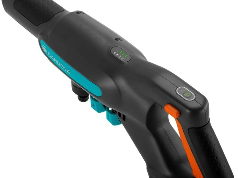 GARDENA Akku-Mitteldruckreiniger AquaClean 24/18 V P4A Premium Set