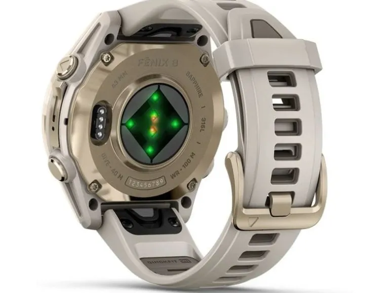 GARMIN Sportuhr Fenix 8 AMOLED Sapphire, 43 mm Beige
