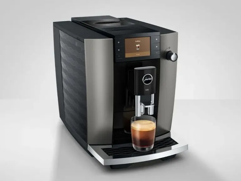 JURA Kaffeevollautomat E6 Dark Inox (SD)