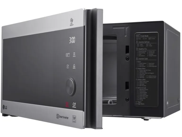 LG Mikrowelle NeoChef MH6565CPS Silber