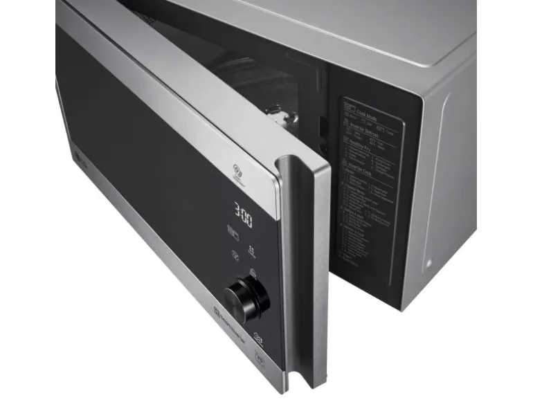 LG Mikrowelle NeoChef MH6565CPS Silber
