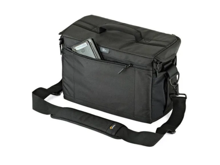 Lowepro Kameratasche Nova 200 AW II Schwarz