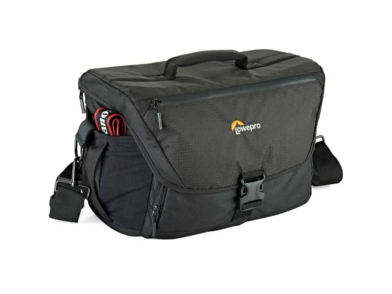 Lowepro Kameratasche Nova 200 AW II Schwarz