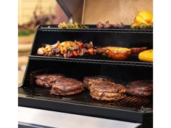 Masterbuilt Gravity Series 1050 Digitaler Holzkohlegrill + Smoker