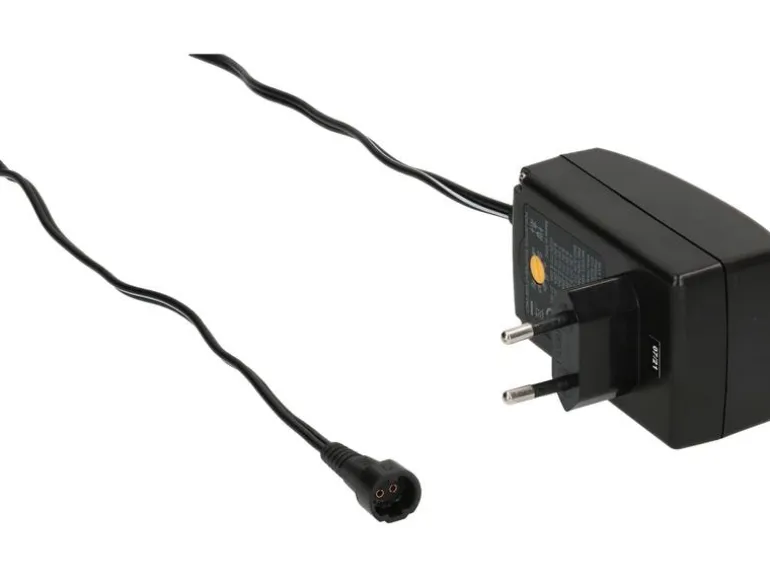Max Hauri Steckernetzteil Universal 27 W, 3 - 12 V, 2250 mA