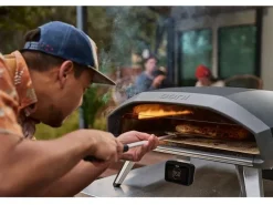 Ooni Pizza Ovens Pizzaofen Koda 2 Pro / schwarz