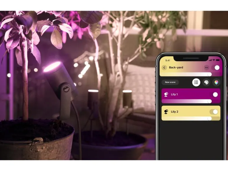 Philips Hue Outdoor Gartenspot White & Col. Amb. Lily Kit, Schwarz