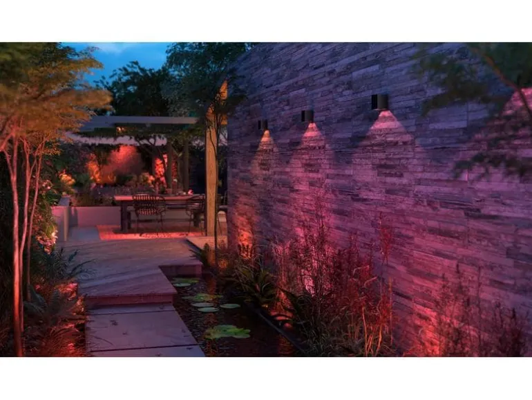 Philips Hue White & Color Ambiance Outdoor Resonate Wandl. Schwarz