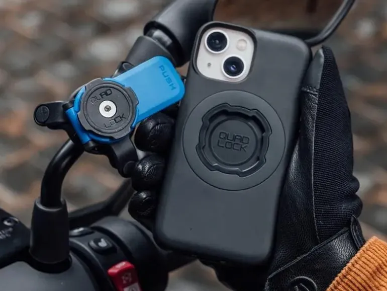 Quad Lock Sport- & Outdoorhülle iPhone 15