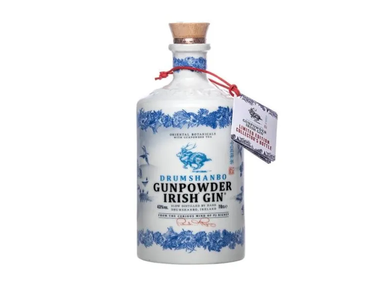 Shed Distillery Gunpowder Irish Gin Ceramic Bottle 0.7 l