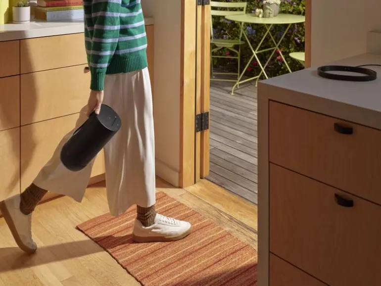 Sonos Smart Speaker Move 2 Schwarz