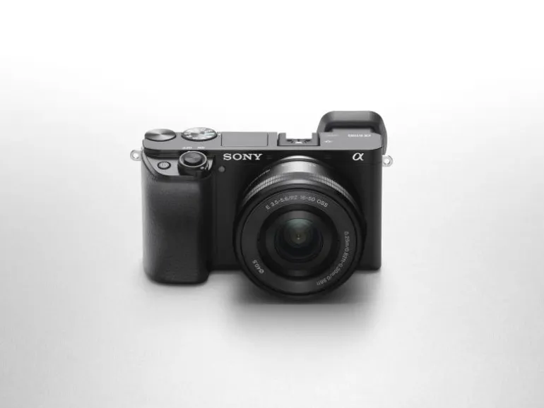 Sony Fotokamera Alpha 6100 Kit 16-50mm Schwarz