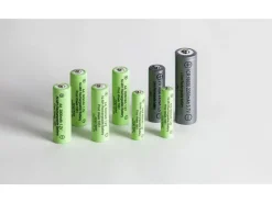 Star Trading Batterie 18650 3.7 V 2200 mAh LI-ION