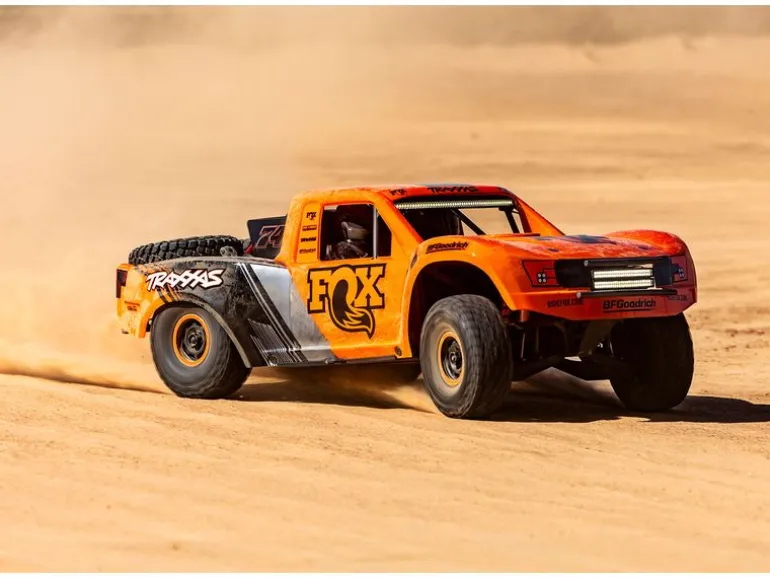 Traxxas Unlimited Desert Racer FOX ARTR