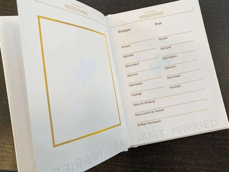 Trendcompany Geschenkbuch Hochzeitspass
