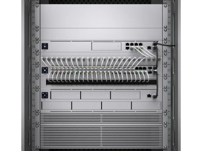 Ubiquiti Blindblende UACC-RACK-PANEL-BRUSH-1U Bürste 1HE 19", Schwarz