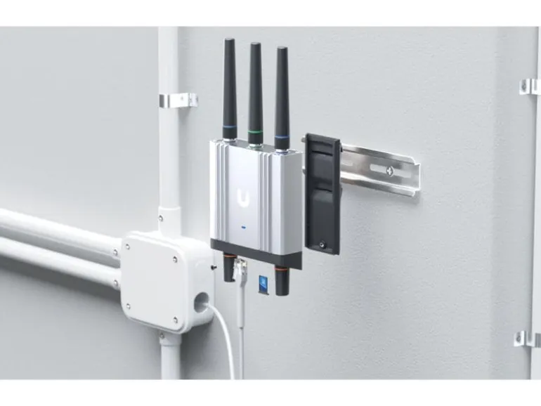 Ubiquiti LTE-Industrie-Router UMR-INDUSTRIAL