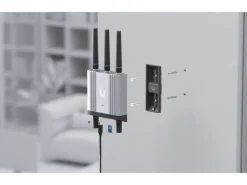 Ubiquiti LTE-Industrie-Router UMR-INDUSTRIAL