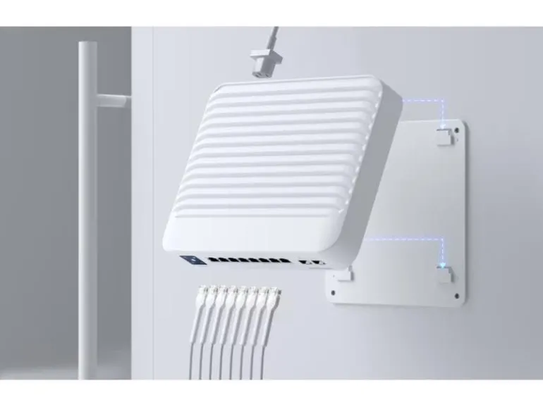 Ubiquiti PoE+ Switch UniFi USW-PRO-8-POE 10 Port
