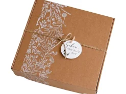 Welcomebabybox Baby-Geschenkset Miko Body & Rasselbär