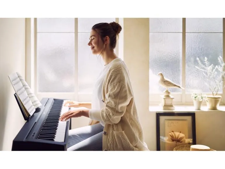 Yamaha E-Piano P-45B Schwarz