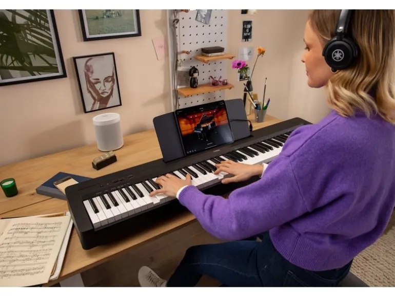 Yamaha E-Piano P-145BT