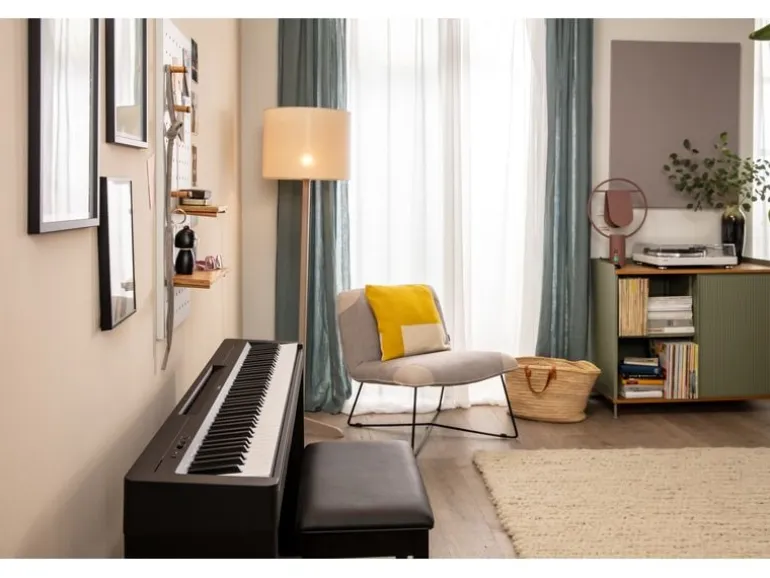 Yamaha E-Piano P-145BT