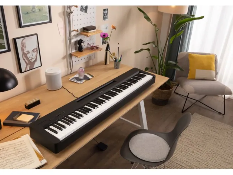 Yamaha E-Piano P-145BT