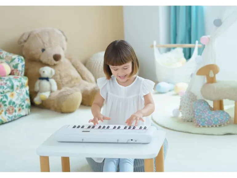 Yamaha Mini Keyboard Remie PSS-E30